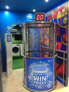 Catch as much money as possible in our Cash Grabber