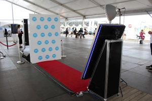 The Selfie Mirror with Fiat Branding