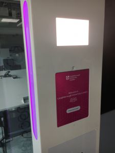 LED photo selfie pod screen