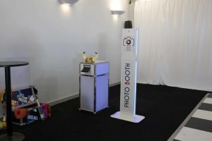 Selfie Pod with Printing Station