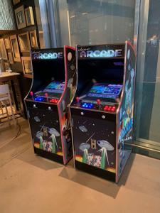 2 Retro Games side by side