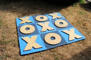 Giant Noughts and Crosses