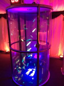 UV Ballnado game with Yellow and Green balls