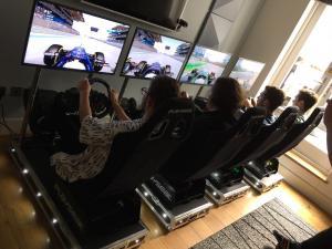 4 Players racing on the LED car racing simulators