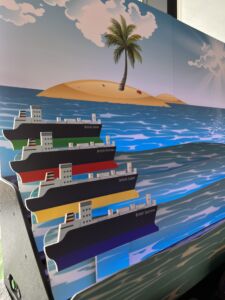 Roll and Bowl Boats