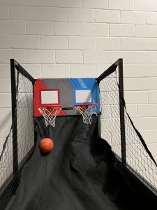 1 or 2 player basketball game hire